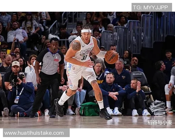 张佳玮称沃特森为掘金最强劲爆球员仅次于戈登的表现令人惊艳 张佳玮称沃特森为掘金最强劲爆球员仅次于戈登的表现令人惊艳