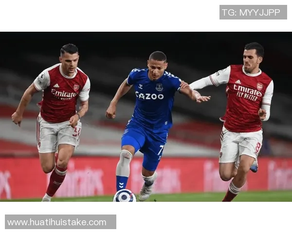 夸张界外球助攻水晶宫小禁区凯帕失误险送大礼