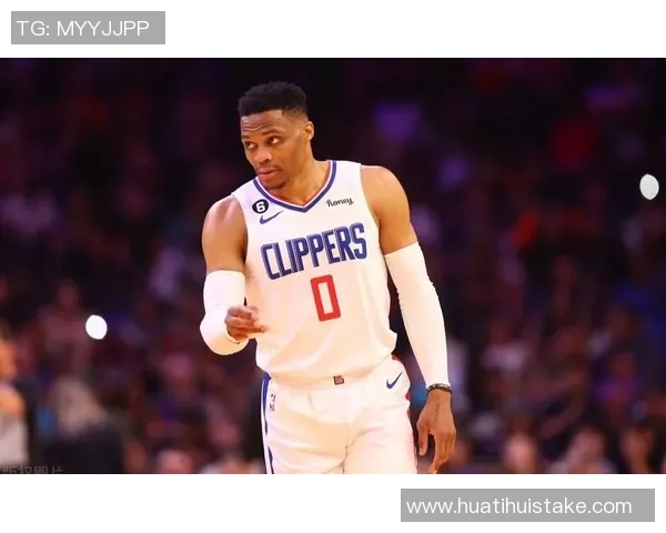 小里弗斯谈威少与狄龙的激情对比揭示温柔内心的真实一面