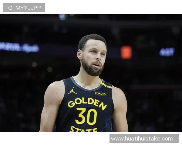 库里赞斯科蒂巴恩斯拼劲十足进攻篮板表现令人惊叹