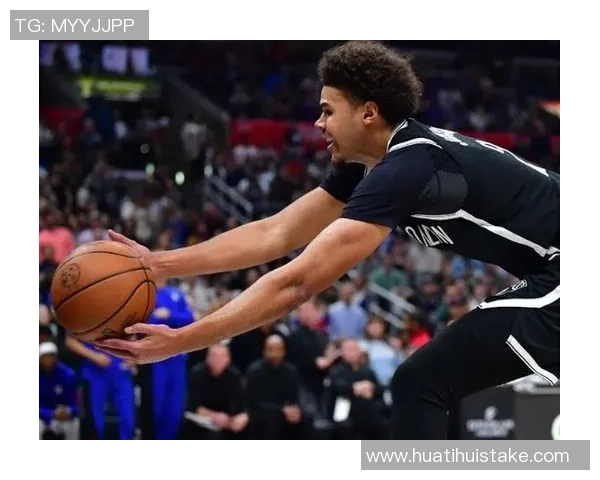 卡梅隆约翰逊状态回暖10投6中助力球队重拾胜利信心